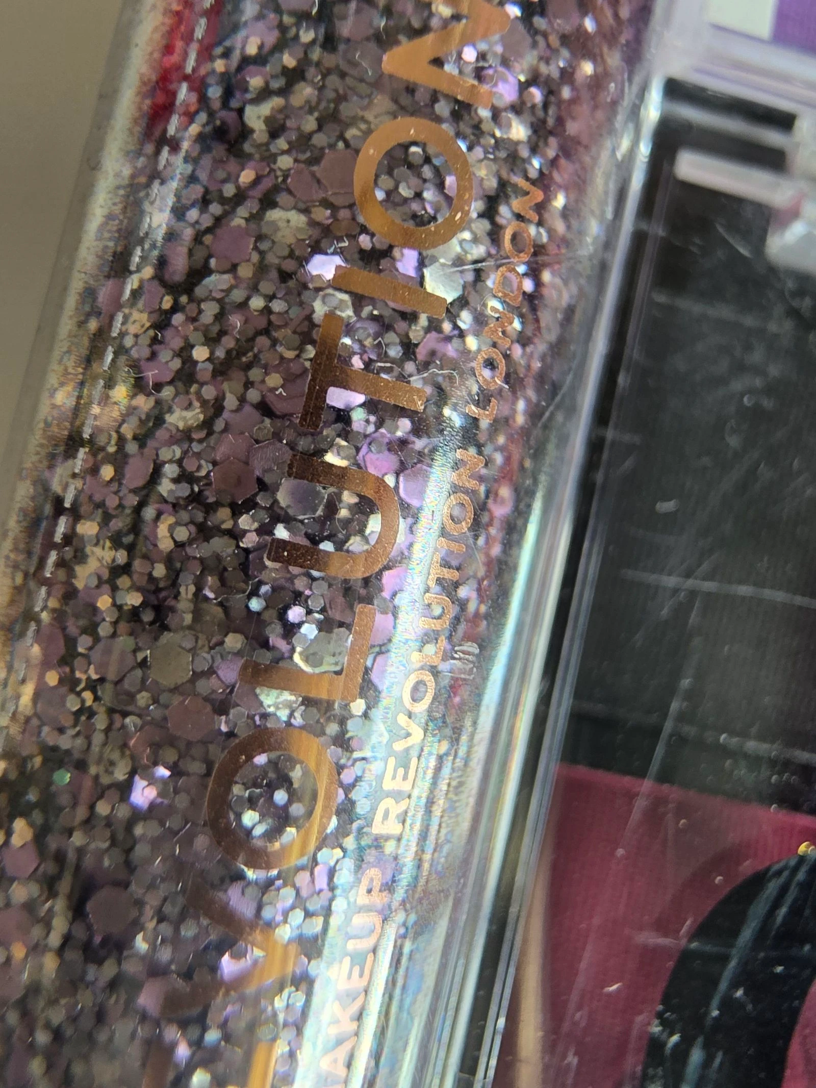 Make-up lot 2 paletten / Lip Oil / Bodyglitter | Revolution – photo 8